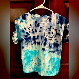 Tie dye smiley face tshirt